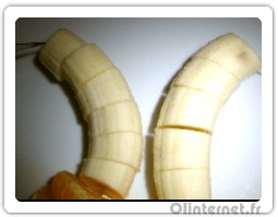 coupe les bananes en rondeles