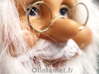 Pere Noel avec des lunettes