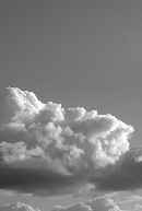 photo nuage noir et blanc et blanc